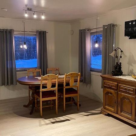 Koselig Hus I Sentrum Av Olderfjord Russenes Екстериор снимка